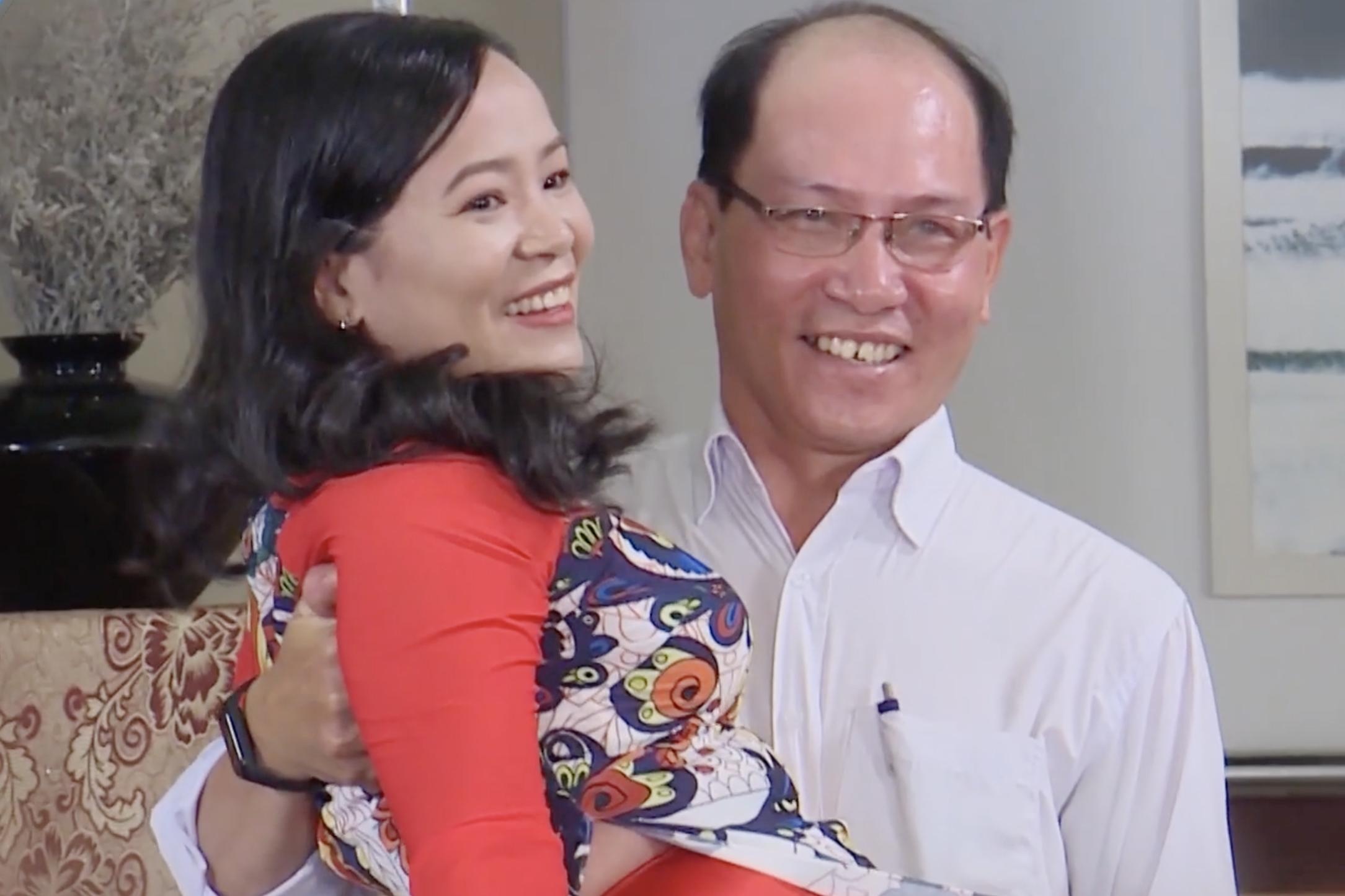 Dau bep U50 chinh phuc thanh cong nu ke toan nho hon 10 tuoi hinh anh