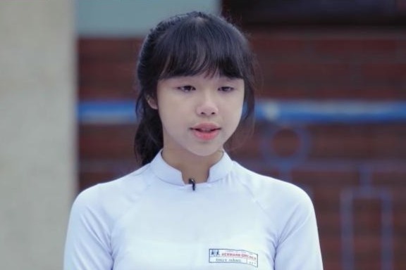 Nu sinh mo coi me, cha di tu: 'Con se tha thu cho bo' hinh anh