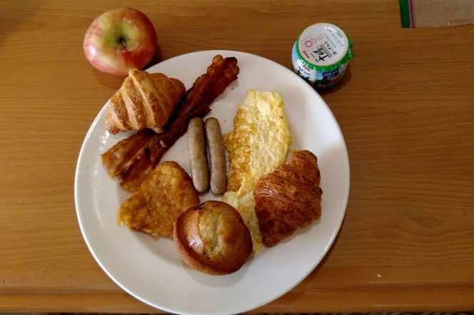 bua an trong khu cach ly anh 4