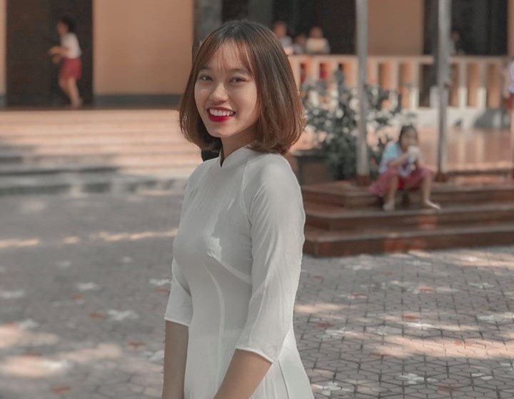 Nu sinh don phong KTX den 2h sang, de lai do dung cho nguoi cach ly hinh anh