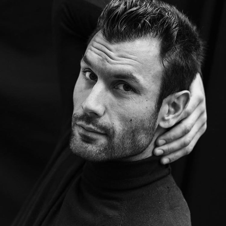 hot boy quan nhan anh 9