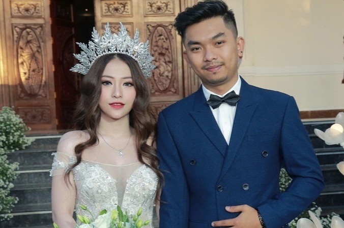 Ca si ke chuyen len song thu truoc khi cuoi khien me noi gian hinh anh