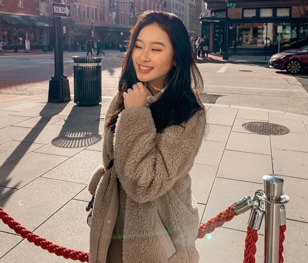 Hot girl hoc gioi anh 1