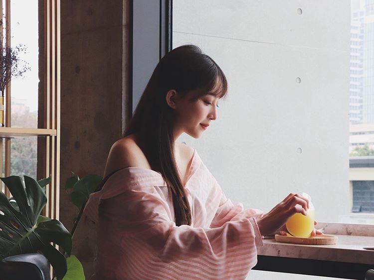 hot girl mat moc anh 1