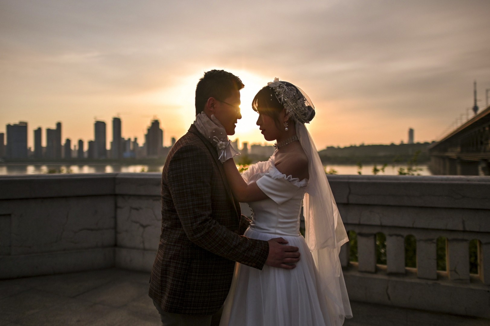 dam cuoi hau phong toa anh 7