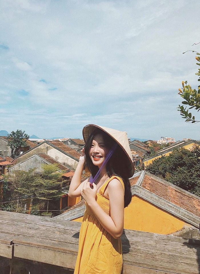 Hot girl dong phuc anh 8