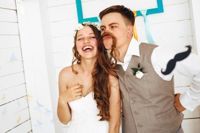 Ket hon truoc 30: Nguoi tre the gioi cuoi o do tuoi nao hinh anh