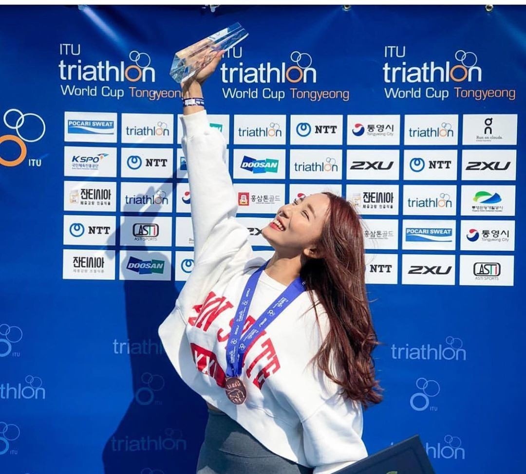 hot girl van dong vien anh 5