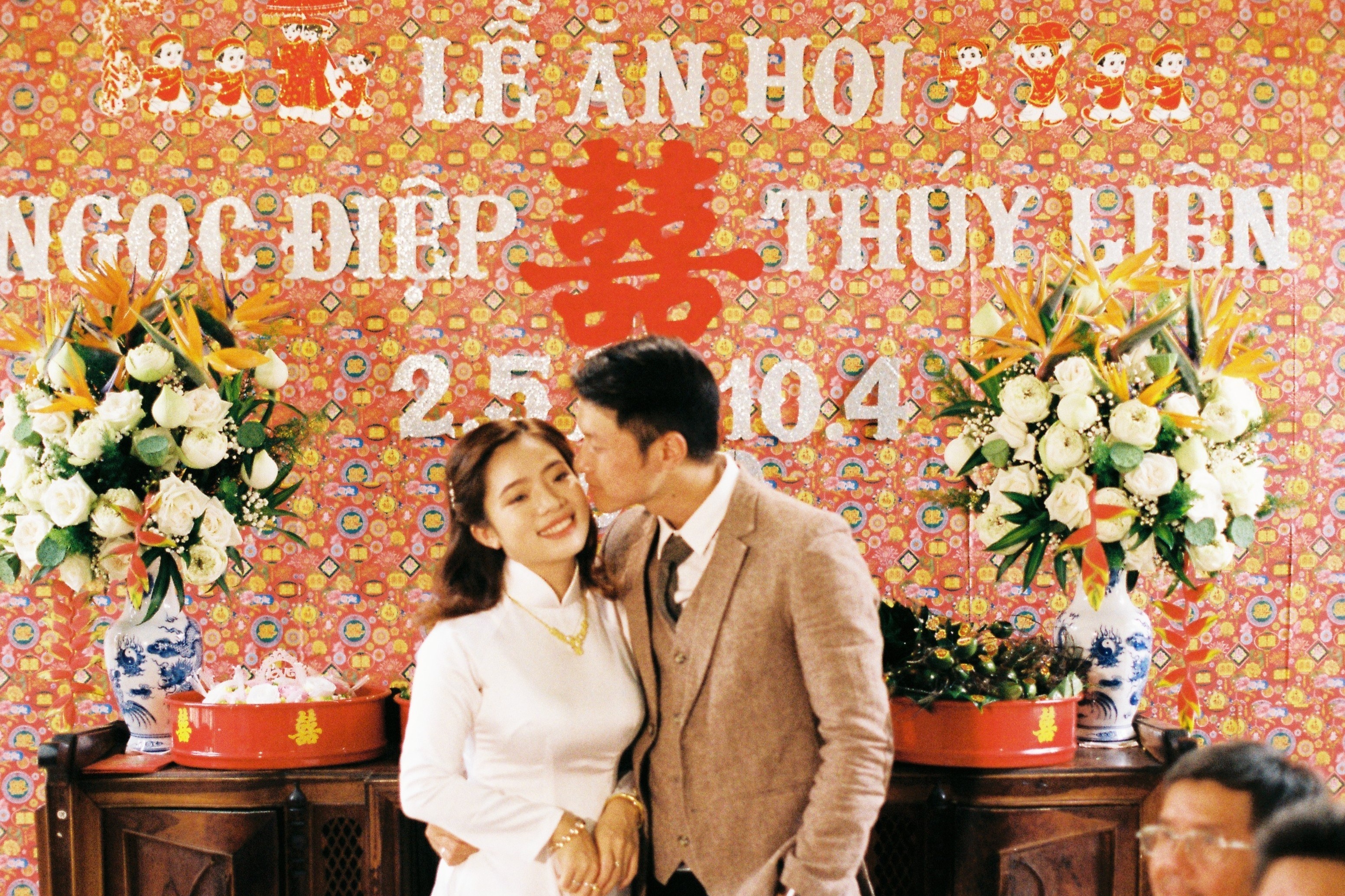 Dam hoi phong cach hoai co cua doi tre o Gia Lai hinh anh