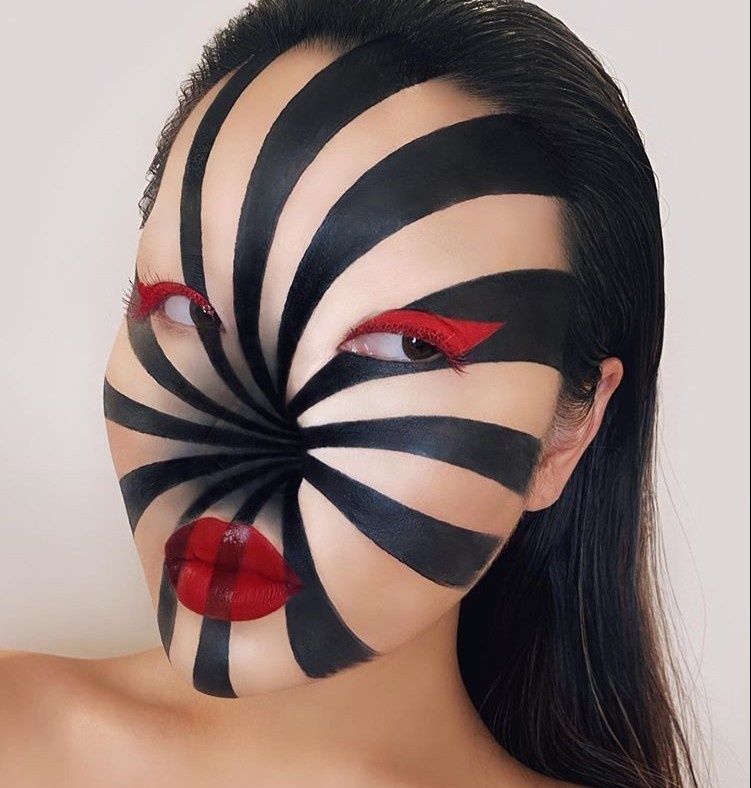 trang diem sieu thuc anh 1