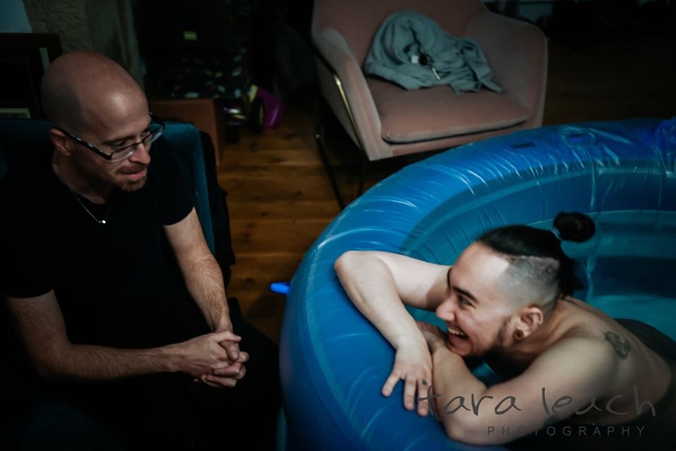 đàn ông sinh con ảnh 2 dan ong sinh con anh 2