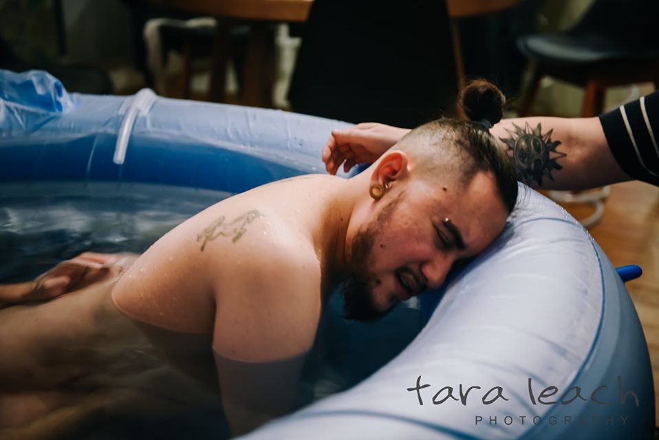 đàn ông sinh con ảnh 1 dan ong sinh con anh 1