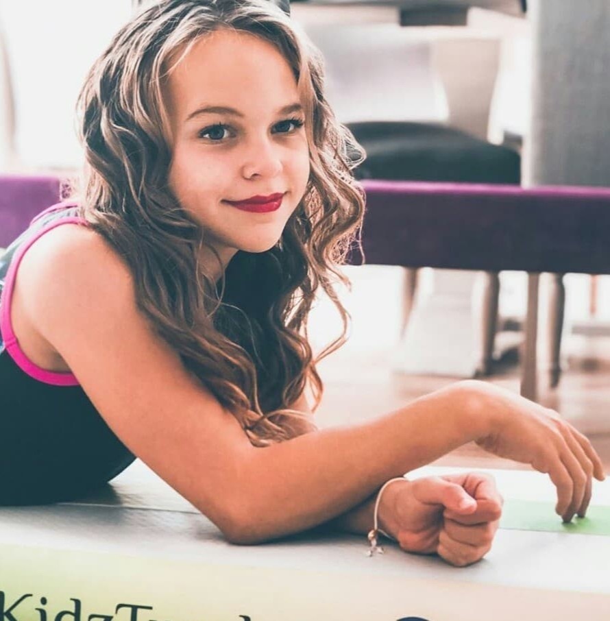 Lyza Brooks Mosier anh 5