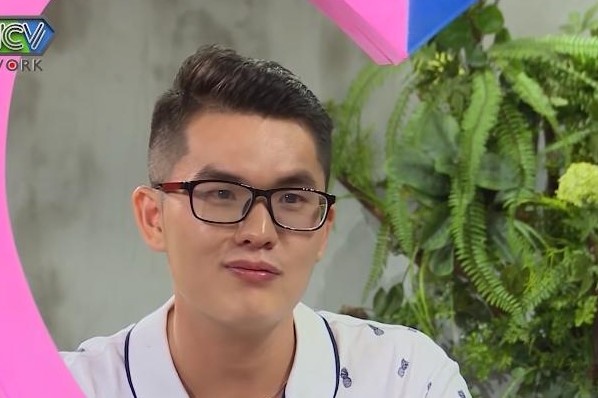 Anh chang ke duoc me ung ho nhiet tinh khi cong khai gioi tinh hinh anh