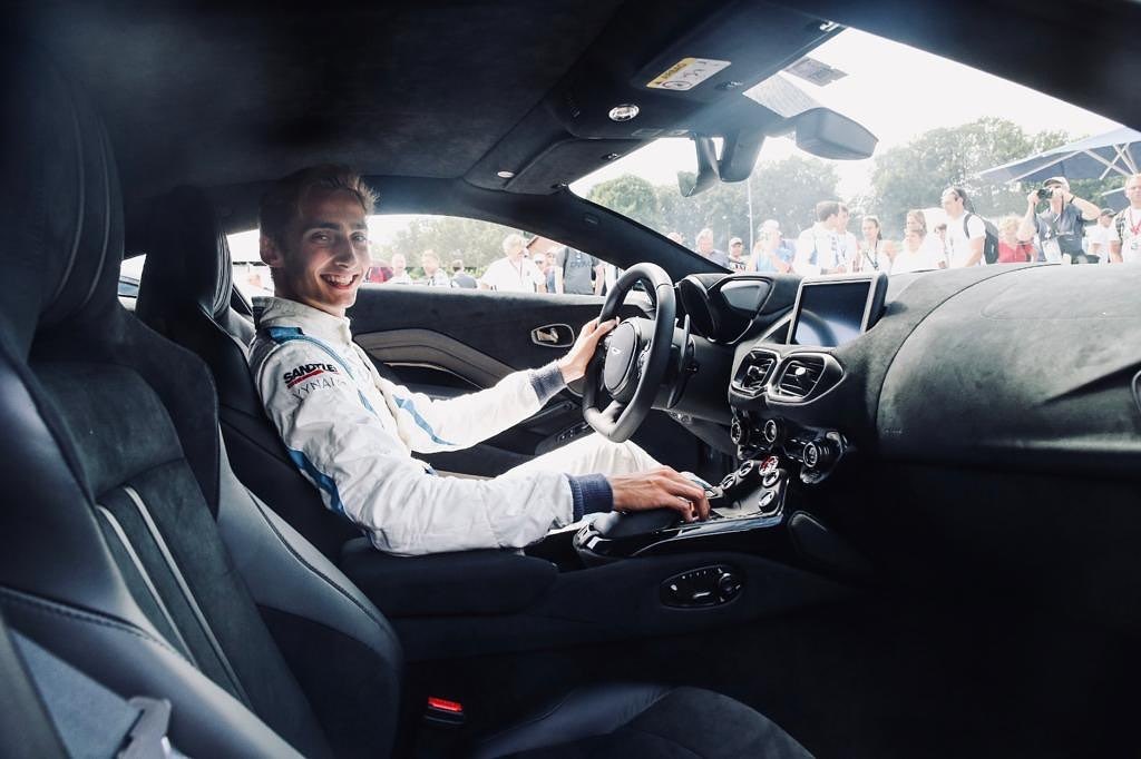 hau due hoang gia anh 5