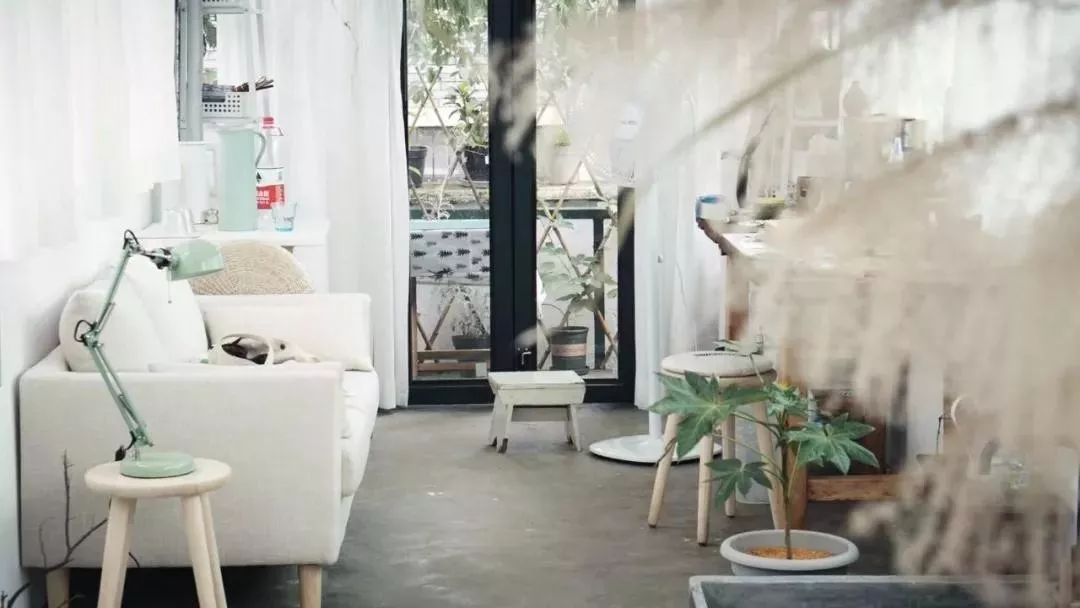 Cai tao xe bus anh 4