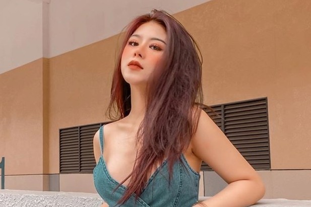 Co gai trong doan chat cua Quang Hai phu nhan quen biet hinh anh