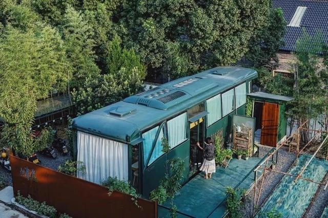 Cai tao xe bus anh 3