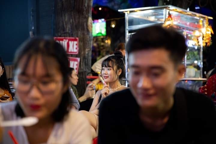 co nguoi yeu nho anh chup len anh 1