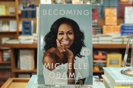 Cuu de nhat phu nhan My, vo Bill Gates deu viet sach ve binh dang gioi hinh anh