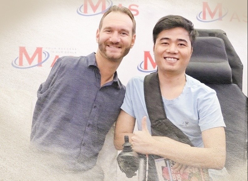 Hanh phuc tro lai cua chang trai bat ngo cut doi chan nam 25 tuoi hinh anh