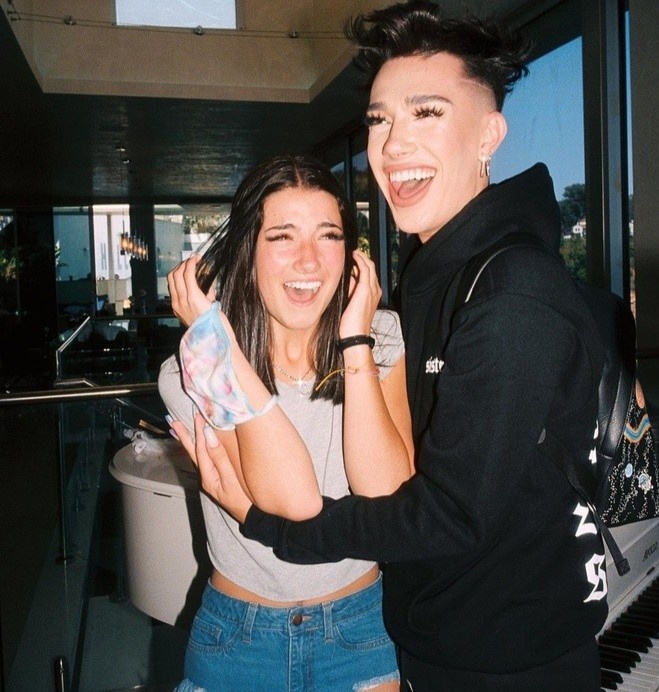 nguoi noi tieng mac covid anh 3