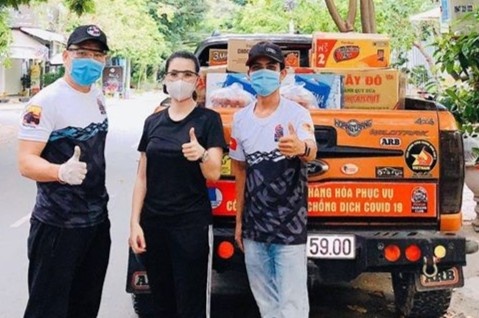 Nhung ong chu thanh boc vac, tai xe cho hang chong dich o Da Nang hinh anh