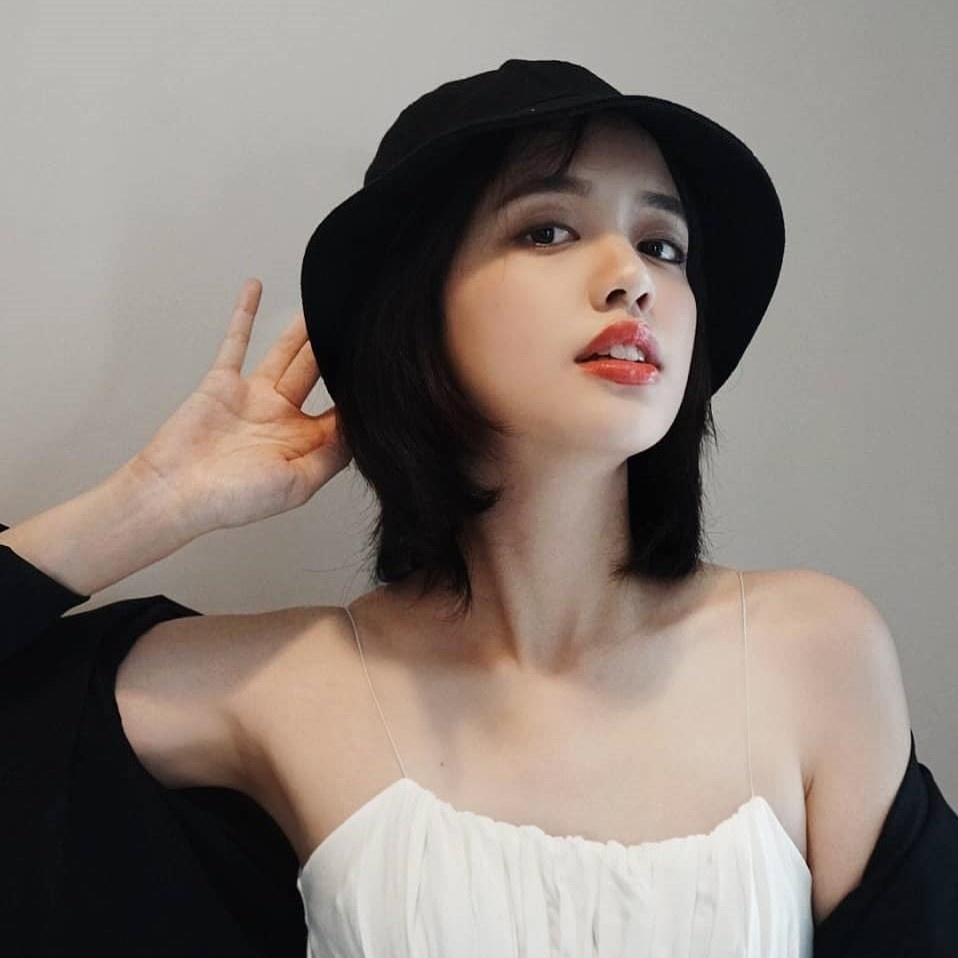 hot girl giống Lisa ảnh 2 hot girl giong Lisa anh 2