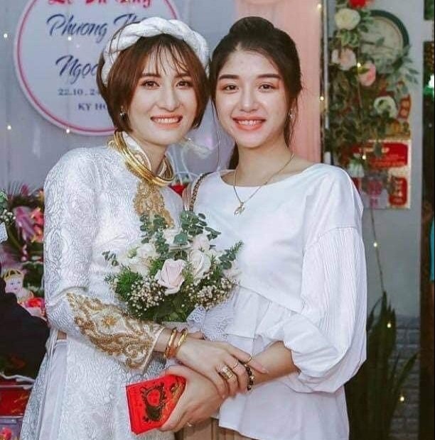 Ban than cung cuoi anh 1