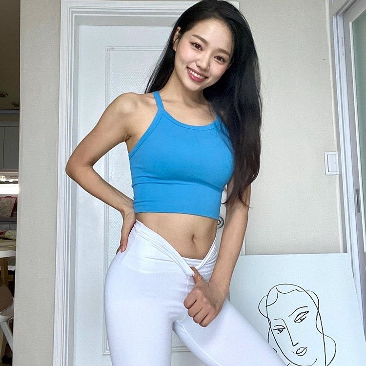 chi em sinh doi xinh dep anh 11