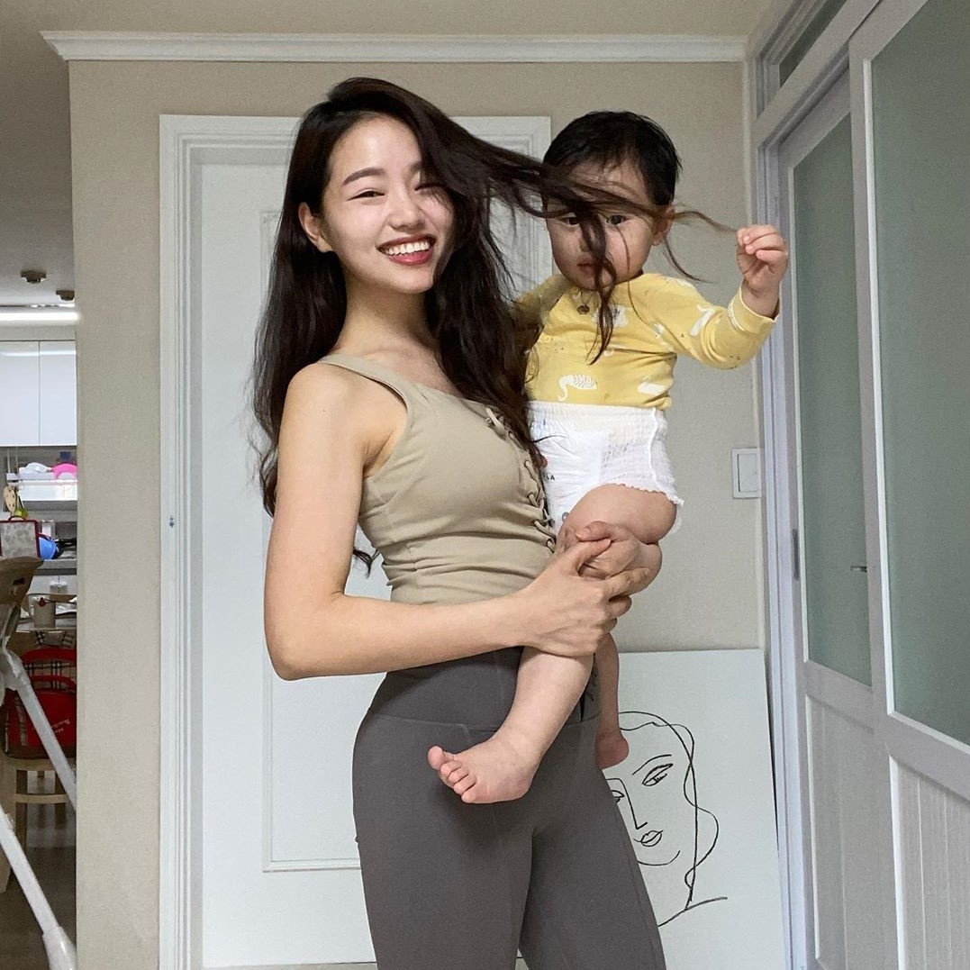 chi em sinh doi xinh dep anh 10