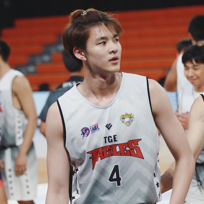 hot boy bong ro anh 2