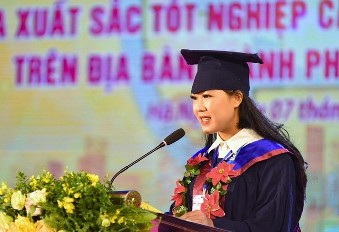 Thu khoa tot nghiep xuat sac anh 6