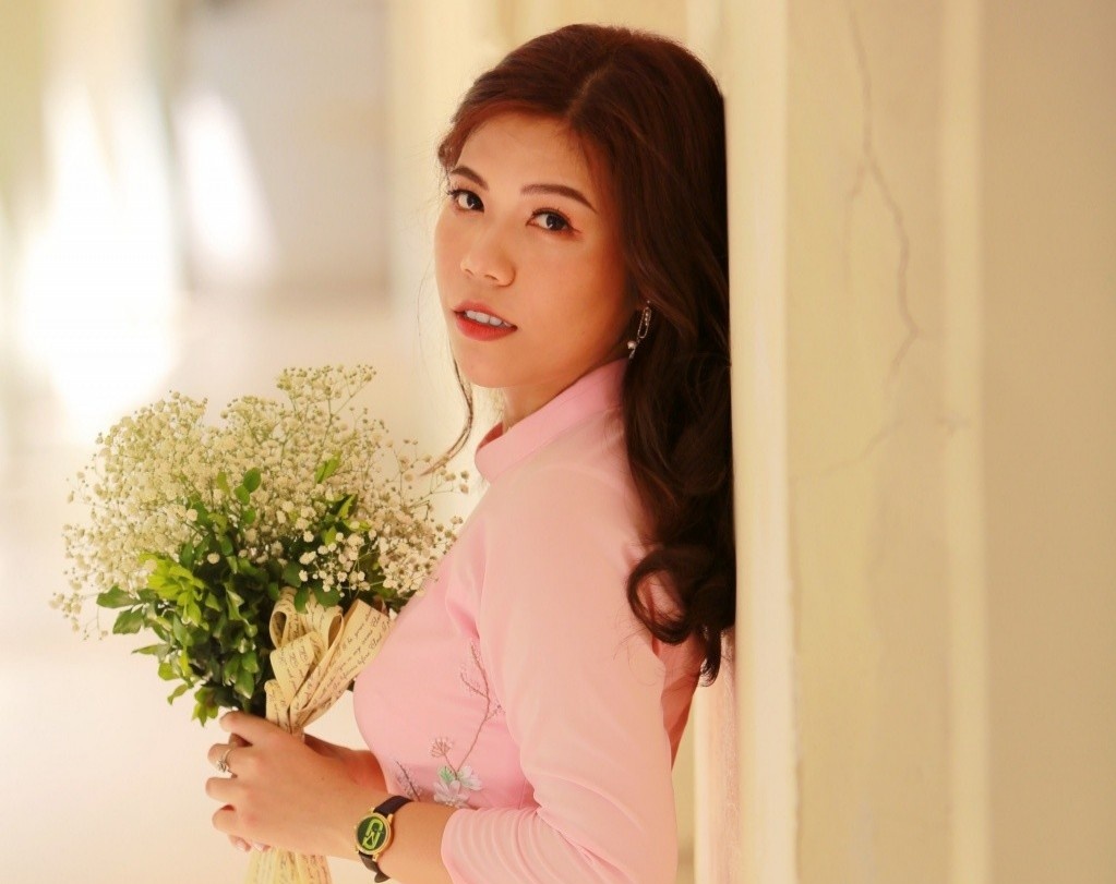 Thu khoa tot nghiep xuat sac anh 1