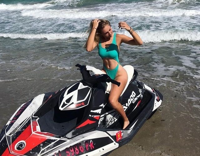 hot girl quan vot anh 8