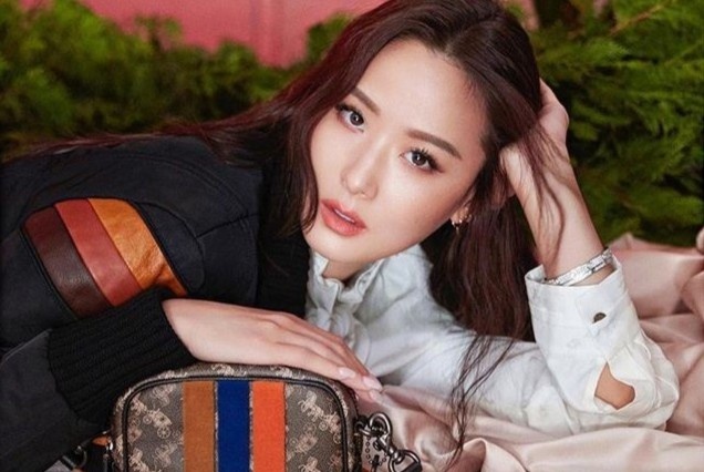 Hoi con nha sieu giau Dai Loan hinh anh