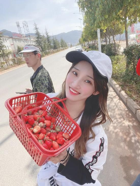 nu than dien kinh anh 3