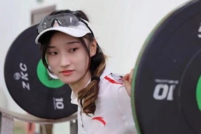 'Nu than dien kinh' Trung Quoc chia tay ban trai vi su nghiep hinh anh