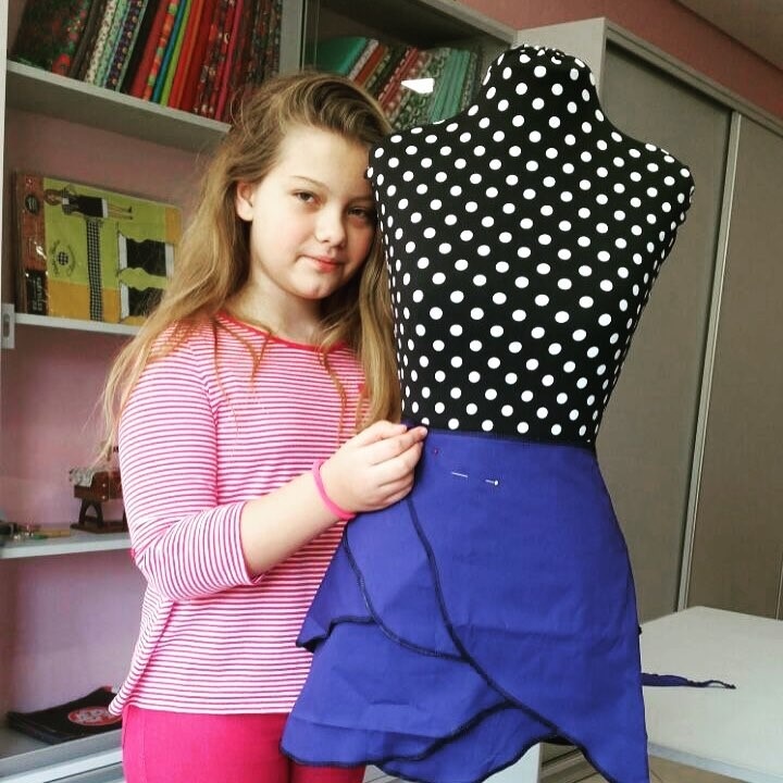 nguoi mau nhi noi tieng anh 8