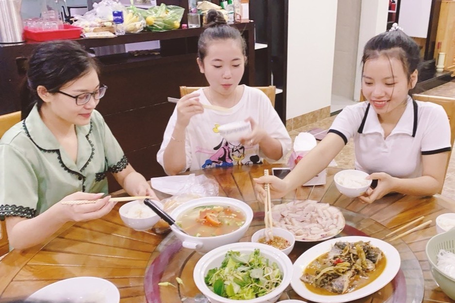 Nha rieng, khach san thanh noi tranh bao mien phi o Da Nang hinh anh