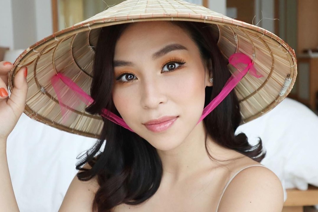 YouTuber goc Viet ap luc vi qua noi tieng hinh anh