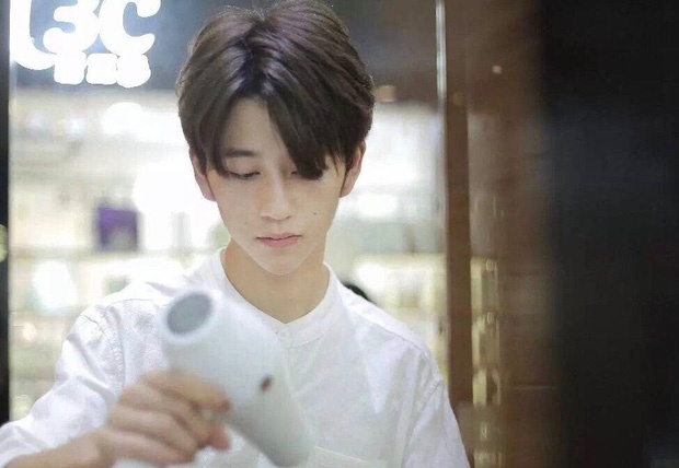 noi tieng mang xa hoi anh 4