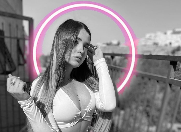 hot girl quan doi anh 8