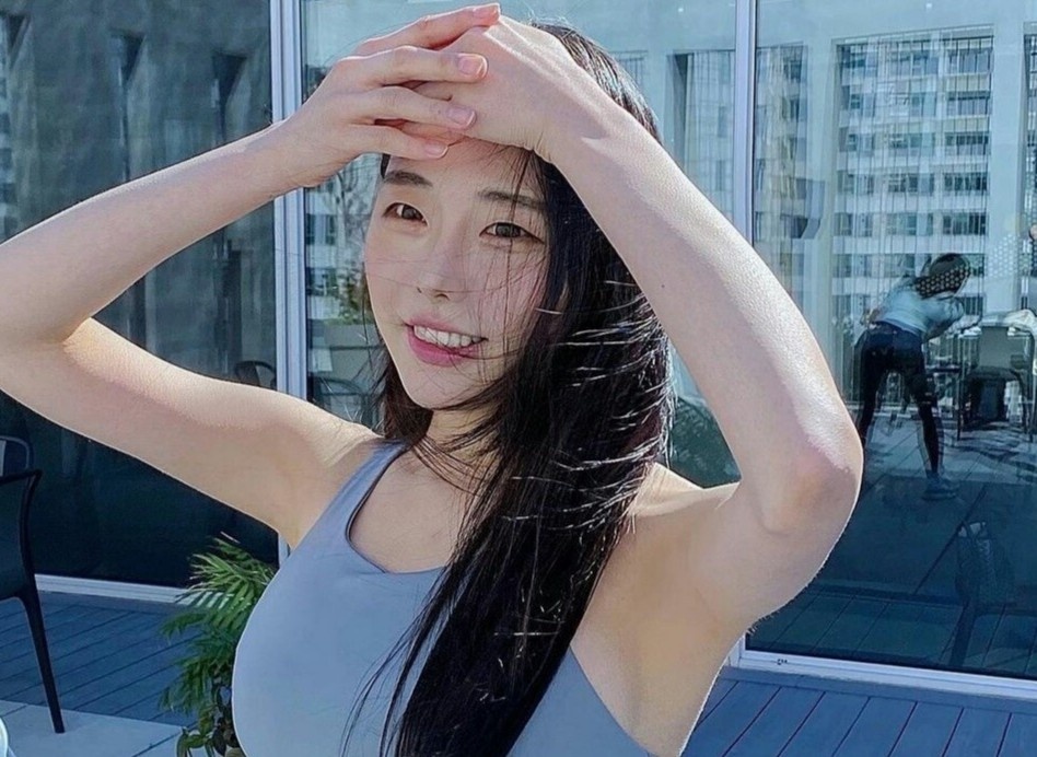 Nhan sac cua nu HLV pilates noi tieng Han Quoc hinh anh