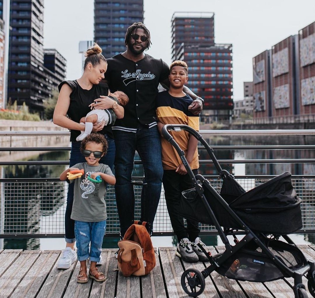 nha vo dich the hinh anh 7