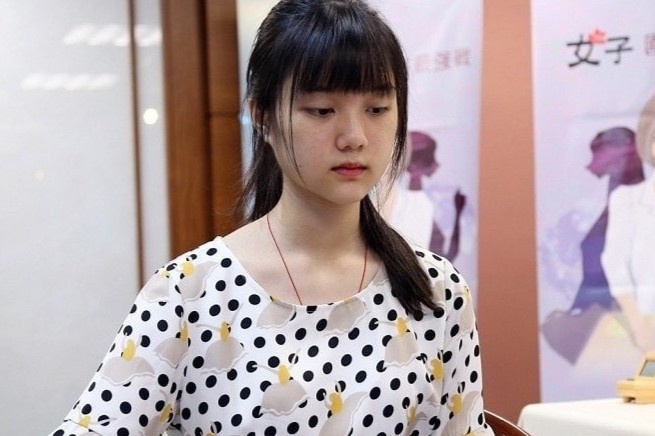 Nguoi dep lang co vay Dai Loan hinh anh