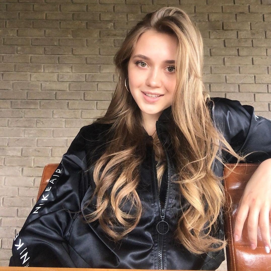 nu than truot bang anh 3