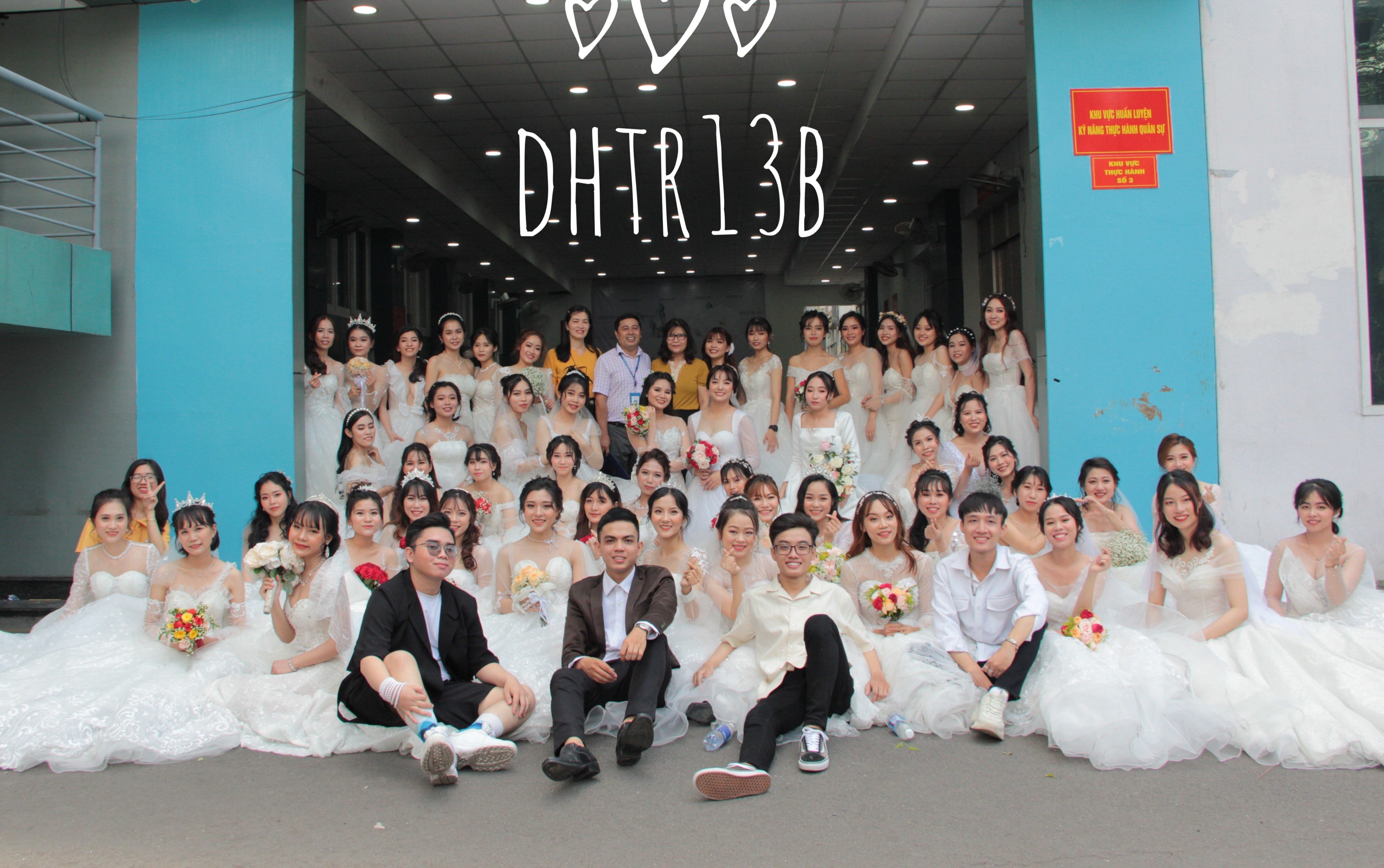 mac vay cuoi tap the anh 4