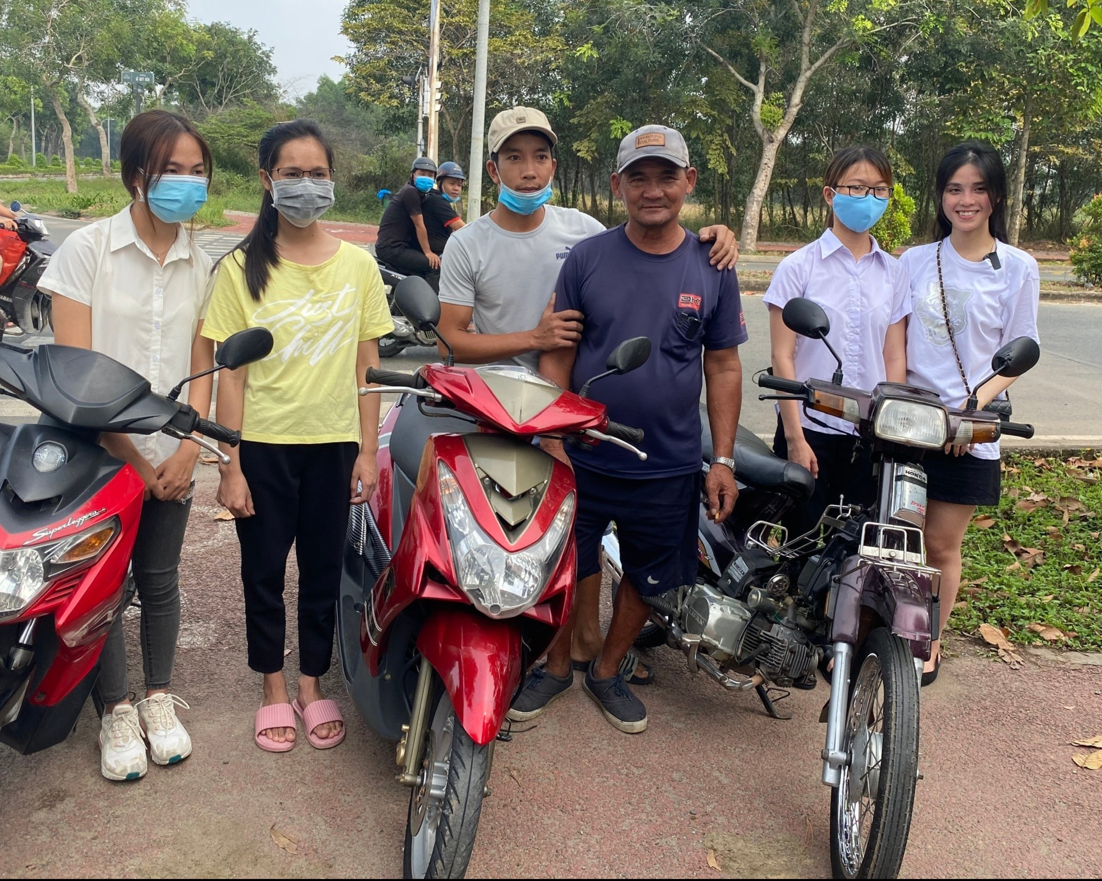 Chú Minh cô đơn ảnh 5 Chu Minh co don anh 5