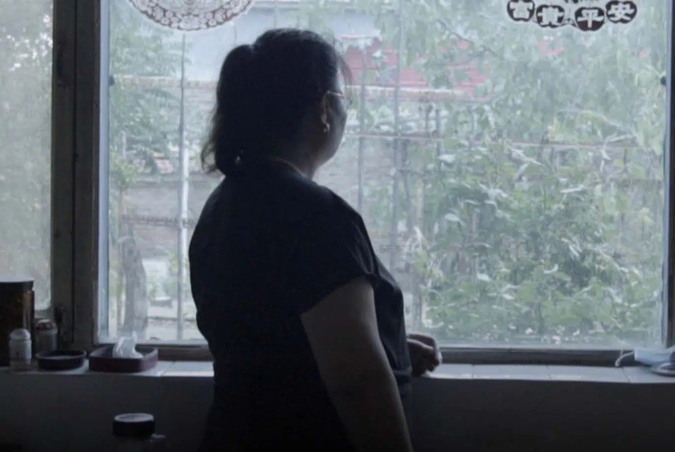 Nguoi chong o Trung Quoc ket hon 23 nam moi biet vo la dan ong hinh anh